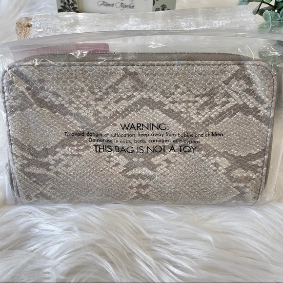 ALL ABOUT THE BENJAMINS wallet PUTTY snakeskin - Picture 2 of 12